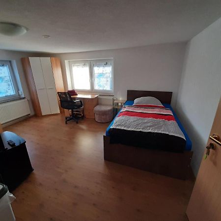 Biberach-Riss-Zimmer-Frei, Einzel-Zimmer Bad Kueche Birkenhard Exterior foto