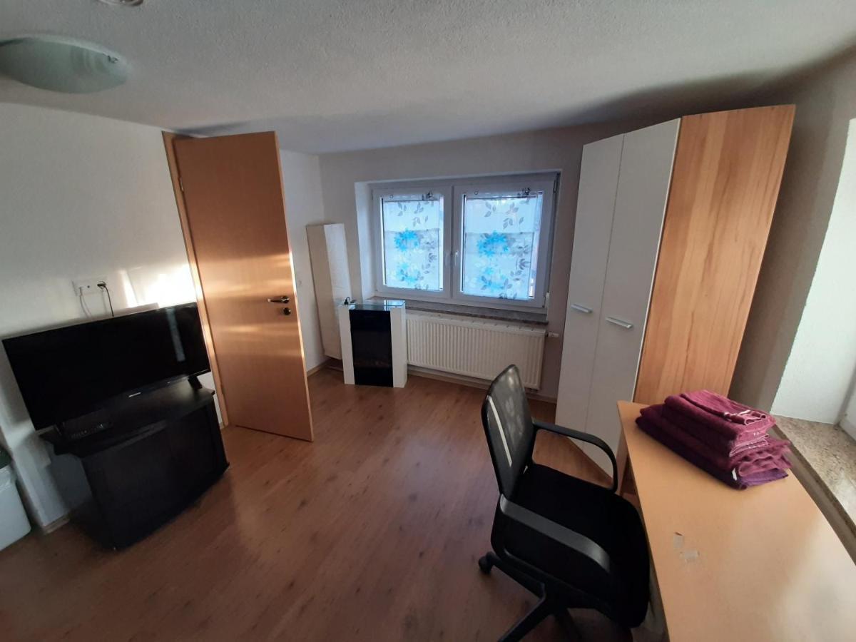 Biberach-Riss-Zimmer-Frei, Einzel-Zimmer Bad Kueche Birkenhard Exterior foto
