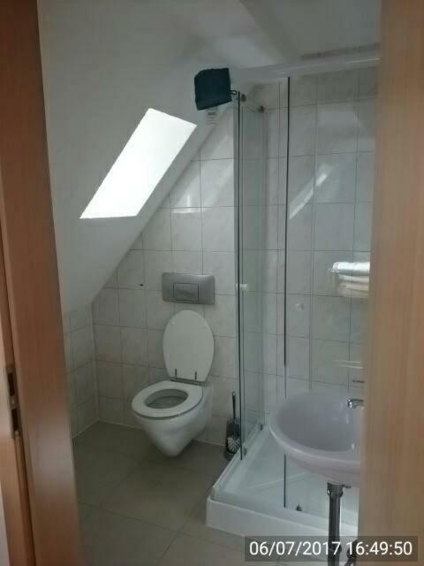 Biberach-Riss-Zimmer-Frei, Einzel-Zimmer Bad Kueche Birkenhard Exterior foto