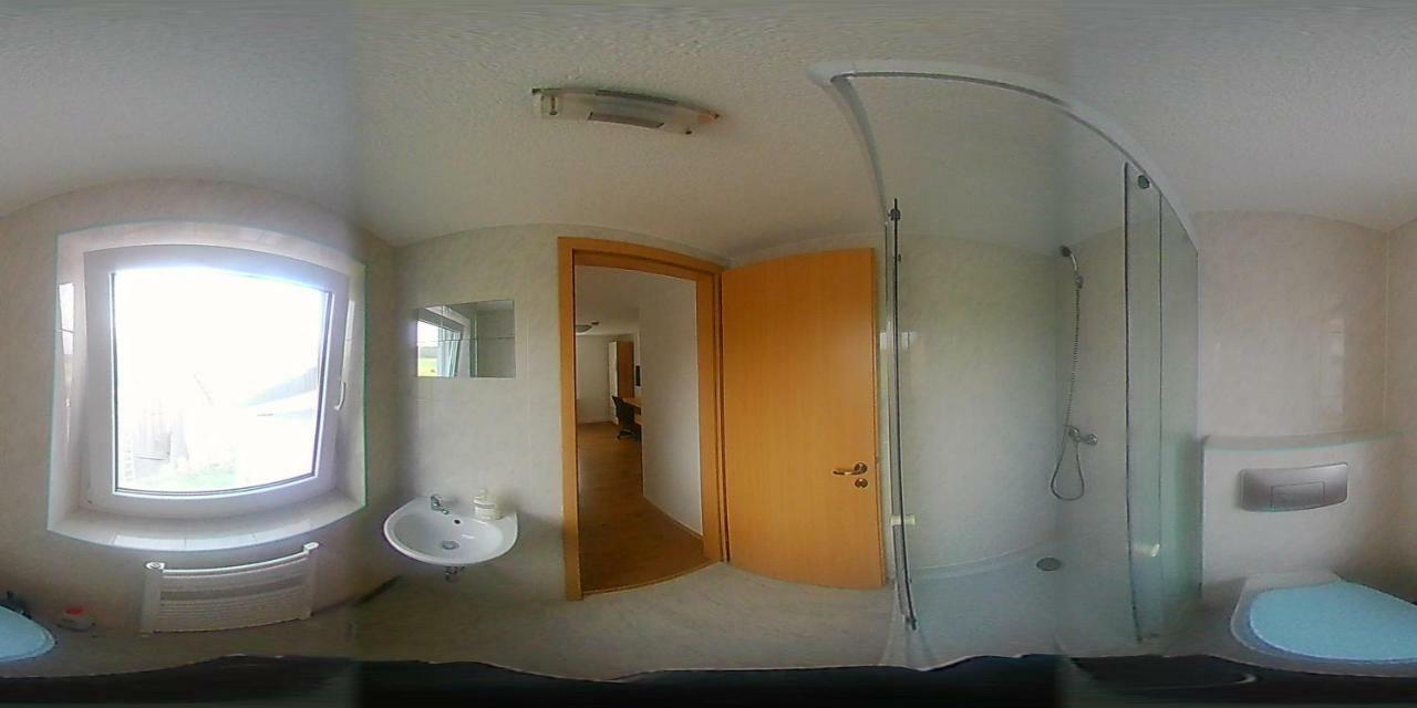 Biberach-Riss-Zimmer-Frei, Einzel-Zimmer Bad Kueche Birkenhard Exterior foto