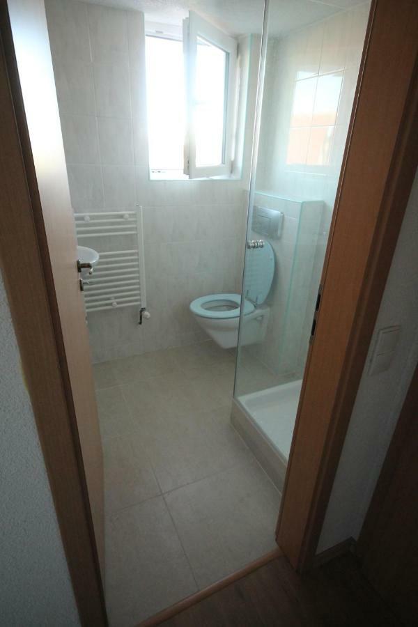 Biberach-Riss-Zimmer-Frei, Einzel-Zimmer Bad Kueche Birkenhard Exterior foto