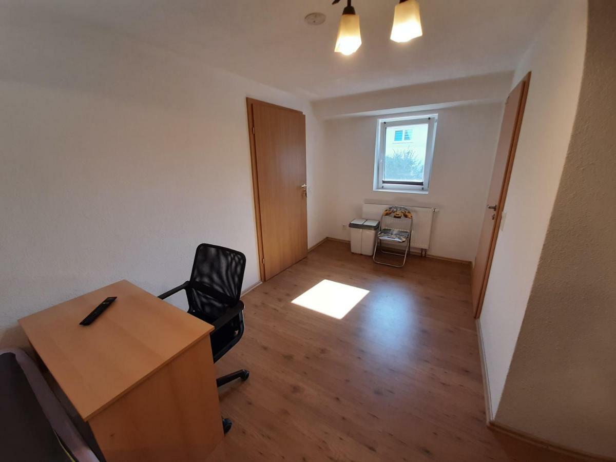 Biberach-Riss-Zimmer-Frei, Einzel-Zimmer Bad Kueche Birkenhard Exterior foto
